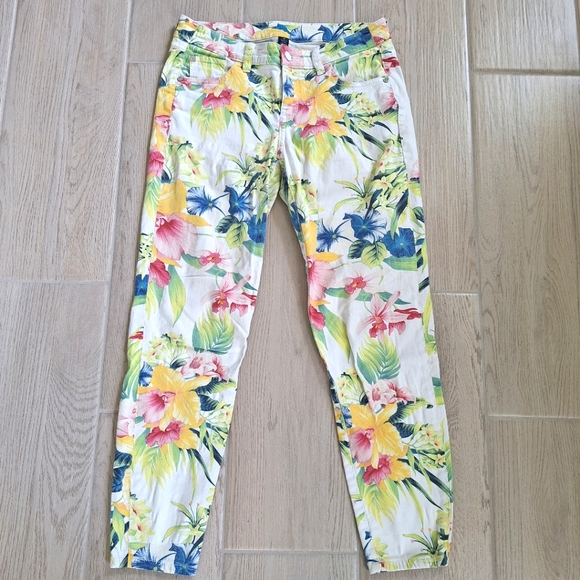 Tommy Bahama Fleur de Lite White And Tropical Floral Print Ankle Pants - Size 4 - Picture 2 of 9
